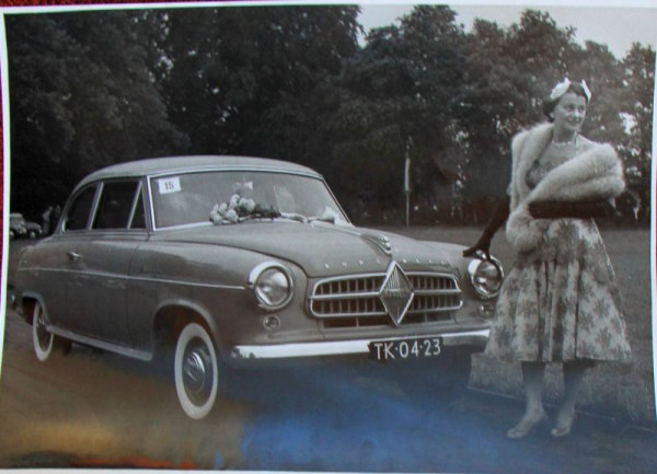 Borgward Isabella at dutch Beauty Contest 1954 Factoryphoto (10382)